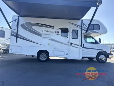 2018 Forest River RV Forester LE photo 4