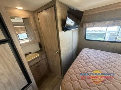 2018 Forest River RV Forester LE photo 20