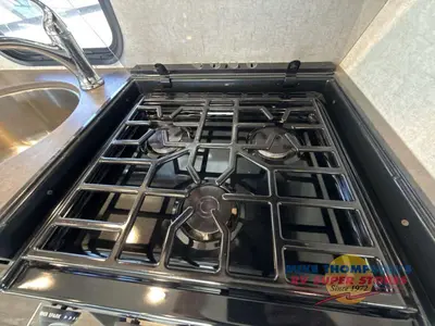 2018 Forest River RV Forester LE photo 24