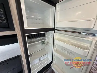 2018 Forest River RV Forester LE photo 27