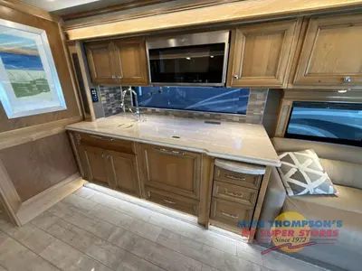2021 Tiffin Motorhomes Phaeton photo 27