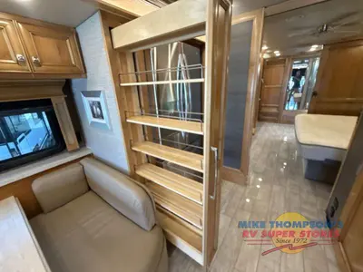 2021 Tiffin Motorhomes Phaeton photo 37