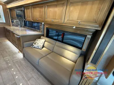 2021 Tiffin Motorhomes Phaeton photo 23