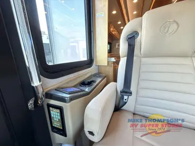 2021 Tiffin Motorhomes Phaeton photo 18