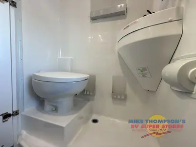 2027 Coachmen RV Beyond photo 25
