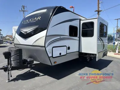 2020 Keystone RV Cougar Half-Ton photo 4