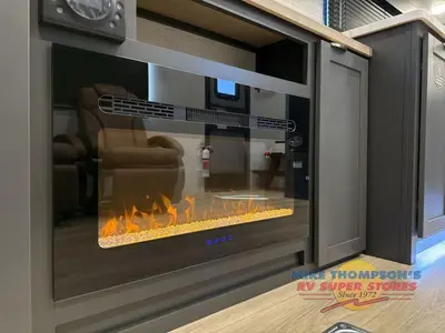 2027 Forest River RV Shockwave photo 15