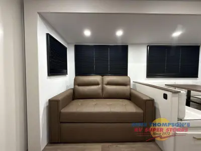 2027 Grand Design Imagine photo 14