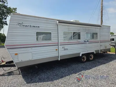 2005 Coachmen RV Spirit of America photo 5