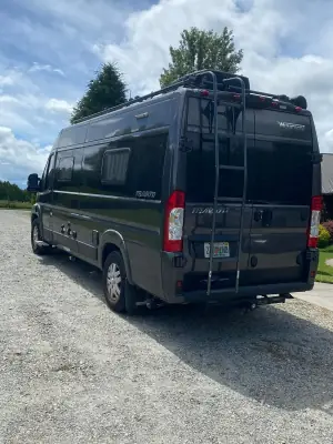 2021 WINNEBAGO TRAVATO photo 2