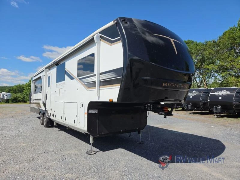 2026 Heartland Bighorn exterior
