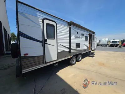 2016 Gulf Stream RV Ameri-Lite photo 5