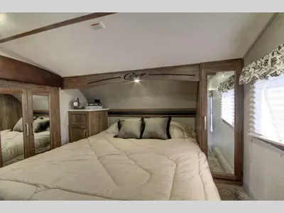 2017 Keystone RV Cougar X-Lite photo 29