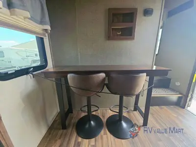 2017 Keystone RV Cougar X-Lite photo 13