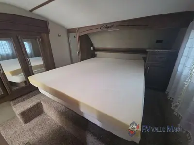 2017 Keystone RV Cougar X-Lite photo 20