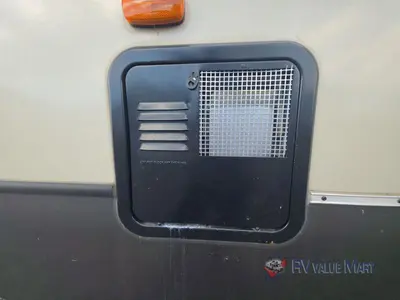 2017 Keystone RV Cougar X-Lite photo 9