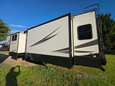 2020 Forest River RV Wildcat photo 3