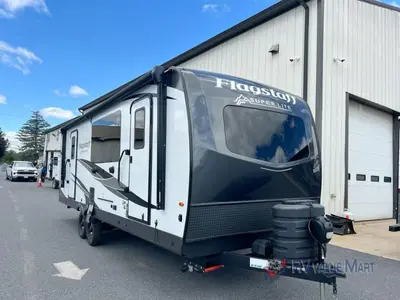 Used 2025 Forest River RV Flagstaff Super Lite 26SFK