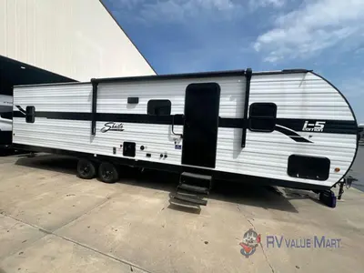 2025 Shasta RVs i-5 Edition photo 7