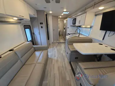 2026 Thor Motor Coach Four Winds photo 19