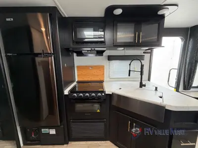 2021 Forest River RV Cherokee Grey Wolf photo 13