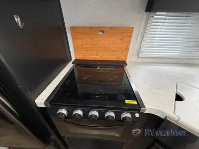 2021 Forest River RV Cherokee Grey Wolf photo 15