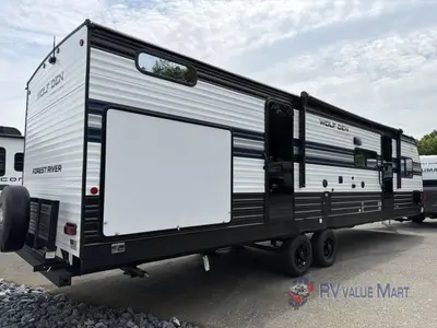 2027 Forest River RV Cherokee Wolf Den photo 8