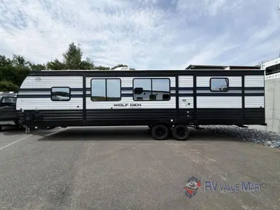 2027 Forest River RV Cherokee Wolf Den photo 5