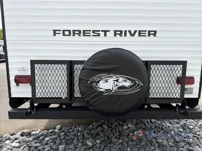 2027 Forest River RV Cherokee Wolf Den photo 19