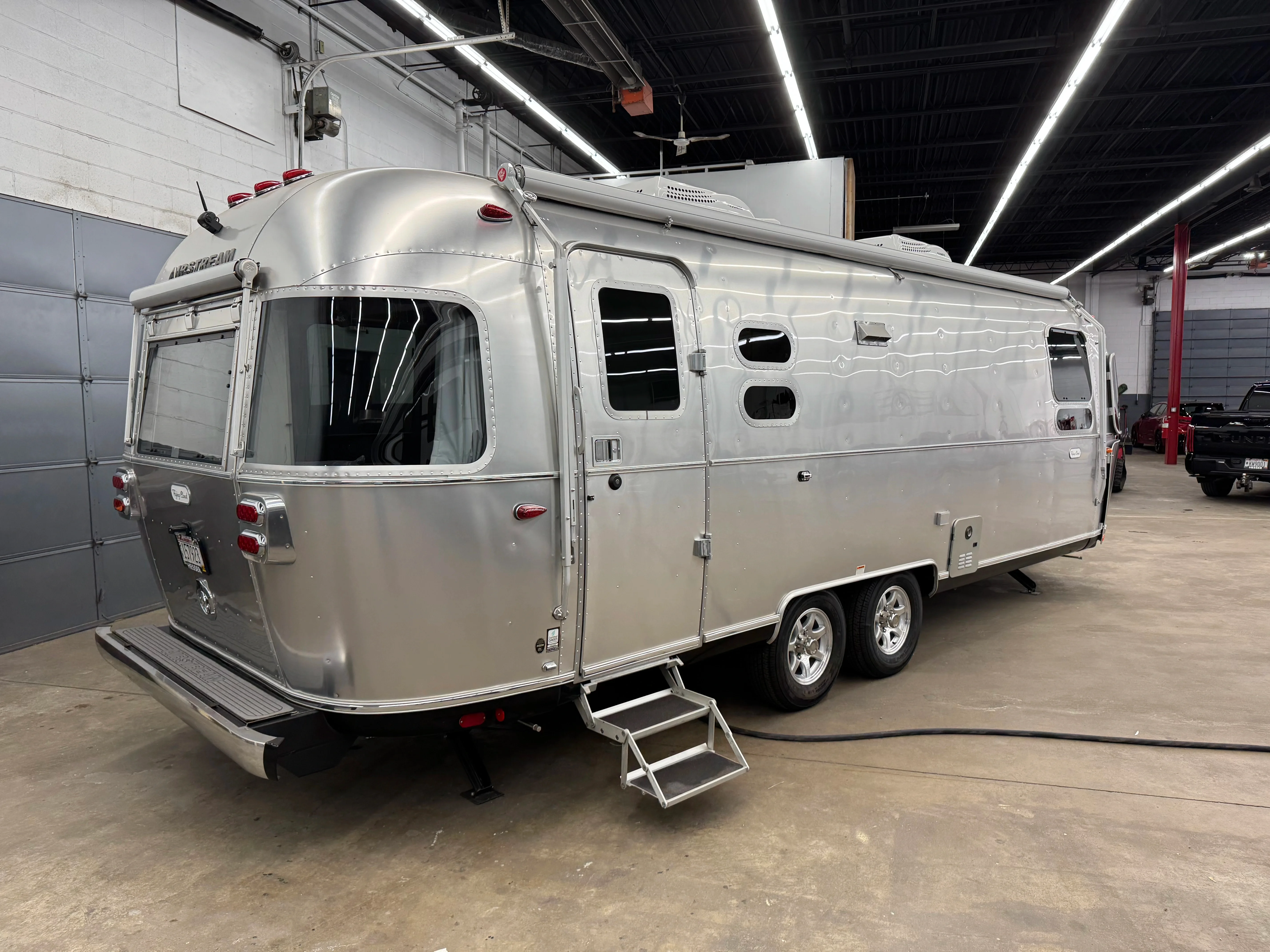 2022 AIRSTREAM FLYING CLOUD exterior