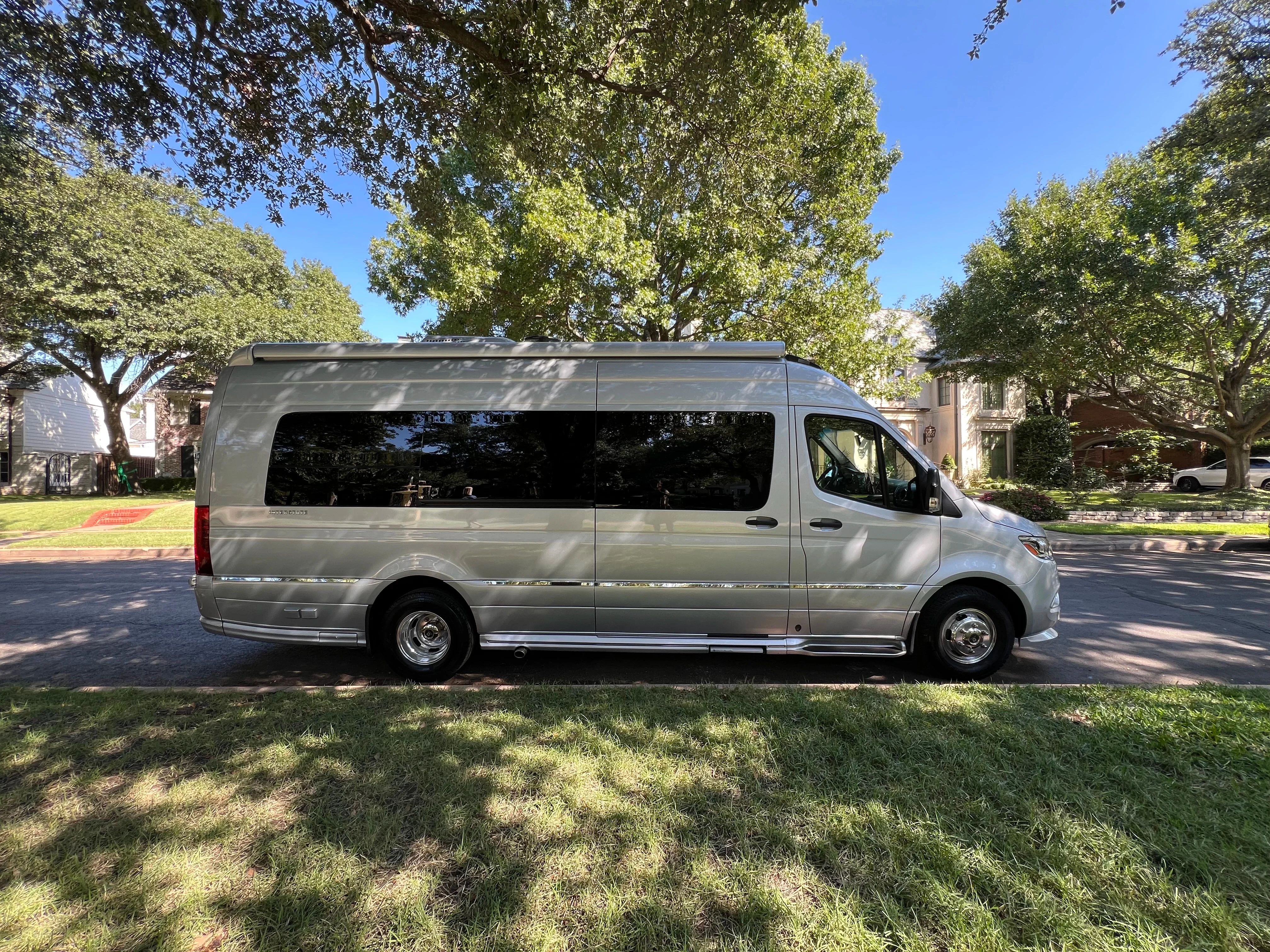2022 AIRSTREAM INTERSTATE GRAND TOUR EXT exterior