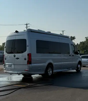 2022 AIRSTREAM INTERSTATE photo 2