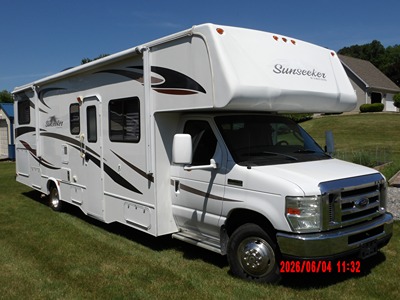 Used 2012 Forest River Sunseeker 3120DS