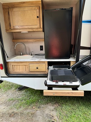 2019 COACHMEN FREEDOM EXPRESS ULTRA LITE photo 9
