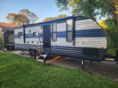 Used 2021 Forest River Cherokee Grey Wolf 22RR