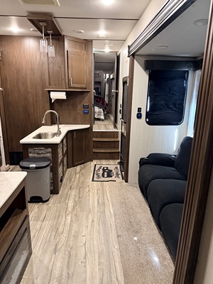 2019 FOREST RIVER CHEROKEE WOLF PACK photo 7