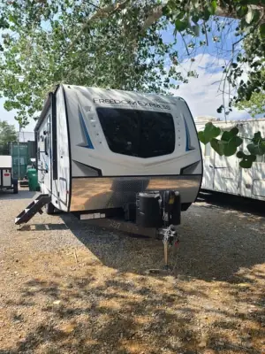 2022 COACHMEN FREEDOM EXPRESS photo 3