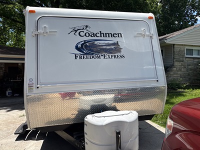 2013 COACHMEN FREEDOM EXPRESS photo 2