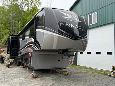 2021 JAYCO PINNACLE photo 2
