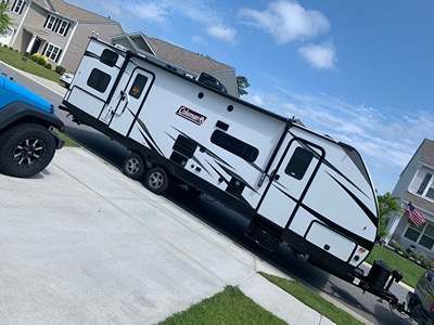 Used 2021 Coleman Light 2835BH