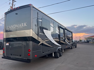 Used 2018 Heartland Landmark Lm Phoenix