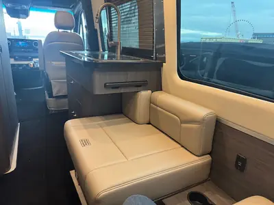 2022 AIRSTREAM INTERSTATE photo 8