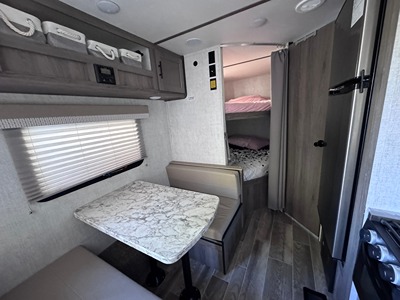 2021 GULF STREAM CONQUEST photo 6