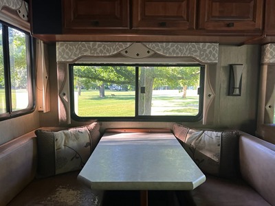 2013 TIFFIN MOTORHOMES ALLEGRO OPEN ROAD photo 2