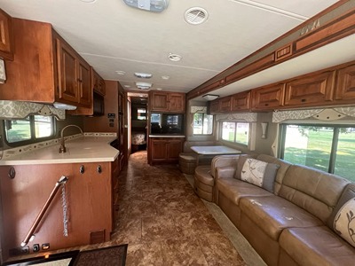 2013 TIFFIN MOTORHOMES ALLEGRO OPEN ROAD photo 4