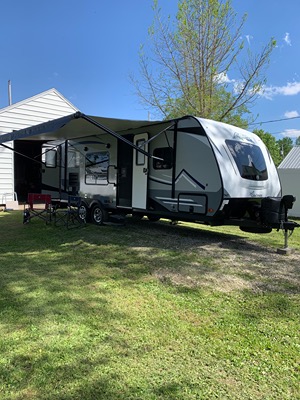 2021 COACHMEN APEX ULTRA LITE photo 2