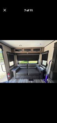 Used 2023 Starcraft Autumn Ridge 265RLS