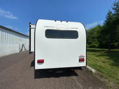 2018 Winnebago Industries Towables Minnie Drop photo 7