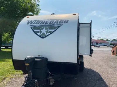 Used 2018 Winnebago Industries Towables Minnie Drop 1790
