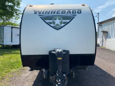2018 Winnebago Industries Towables Minnie Drop photo 2